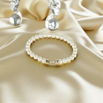 PARELARMBAND VAN 6MM SWAROVSKI PARELS CR&Egrave;ME