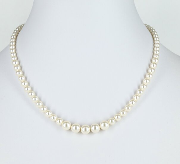 Elegant cream